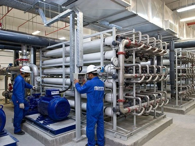 Egypt is looking to Russian expertise to help improve the quality of locally produced seawater desalination devices and technologies. (File photo courtesy: Al-Masry el-Youm)