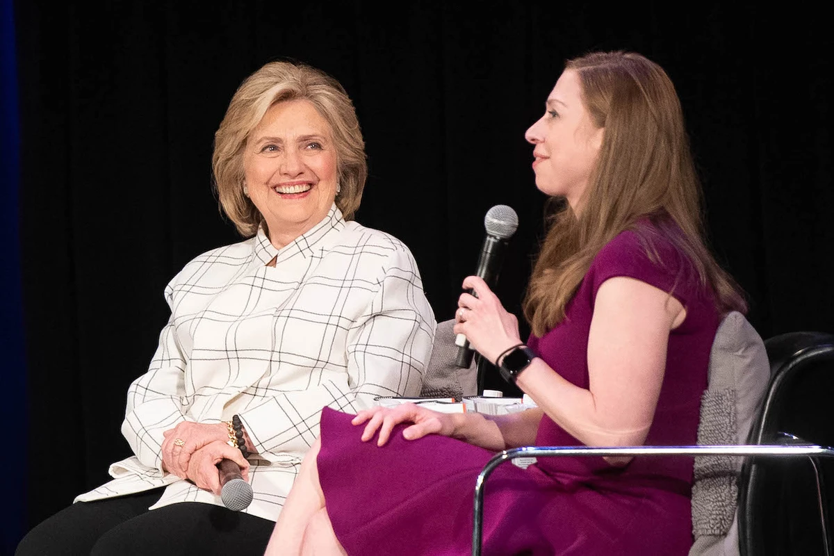 Hillary and Chelsea Clinton to produce series on Kurdish female fighters