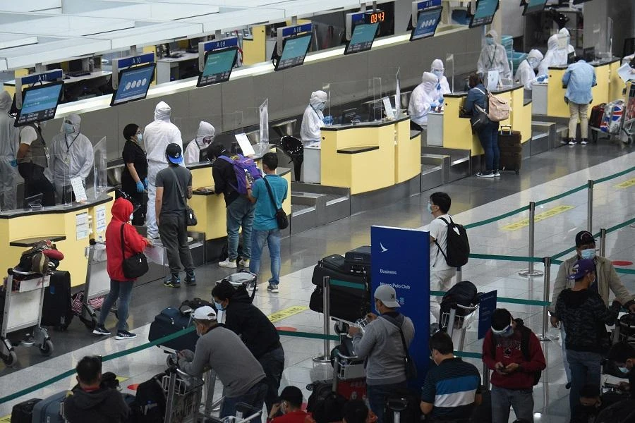 Philippines President Rodrigo Duterte last year barred foreigners coming or transiting from countries with confirmed cases of the British coronavirus variant. (File/AFP)