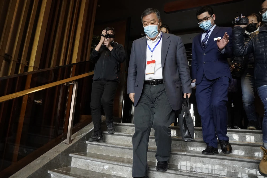 WHO team meets with Chinese, plans to visit key Wuhan sites