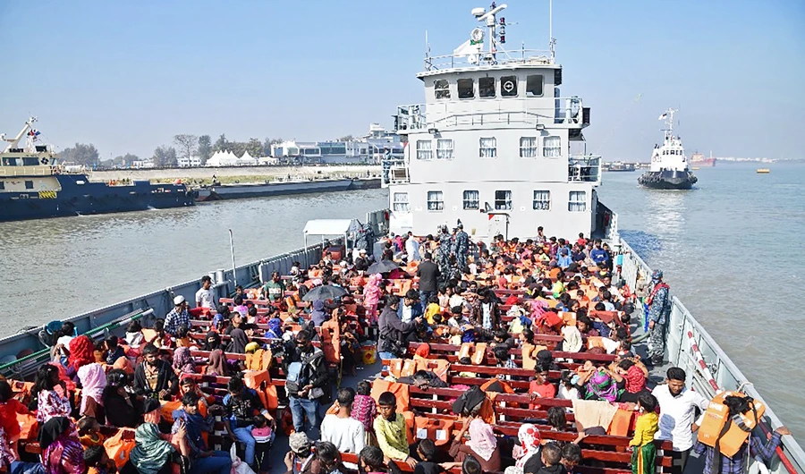 Bangladesh sends more Rohingya refugees to remote island despite UN concerns