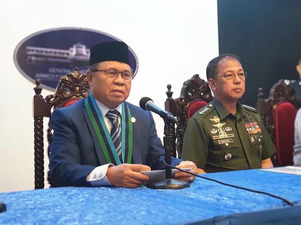 Renewed push for peace in Philippines as more fighters look to lay down arms