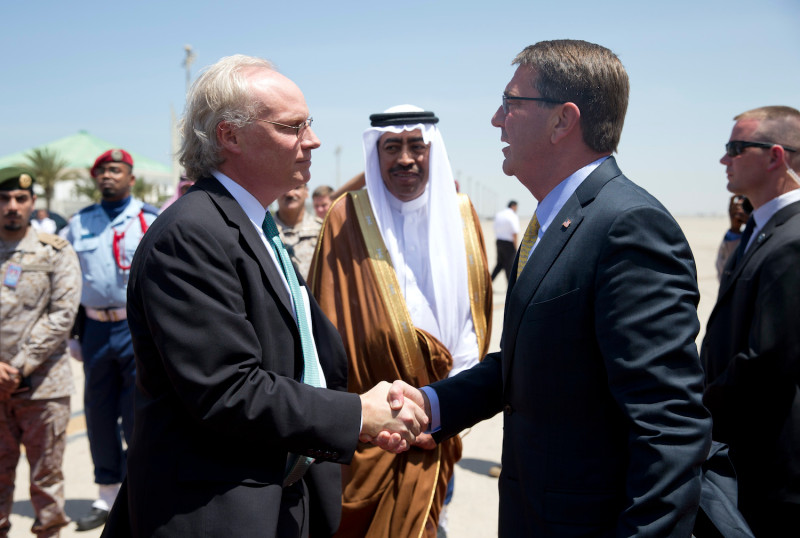 U.S. Defense Secretary Ash Carter, right, is greeted by U.S. Embassy Deputy Chief of Mission Timothy Lenderking, Jeddah, July 22, 2015. (Getty Images)