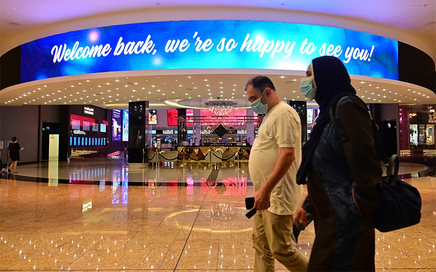 Dubai restricts numbers in hotels and malls in bid to slow COVID-19