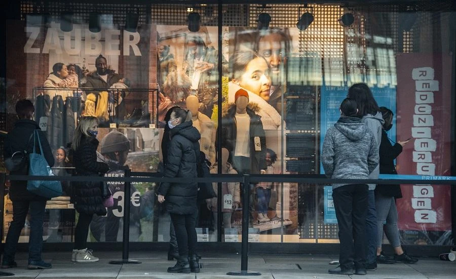 The German economy, Europe’s biggest, grew by a scant 0.1 percent. in the fourth quarter while France saw a smaller than expected drop of 1.3 percent. (File/AFP)
