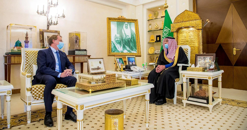 French Ambassador Ludovic Pouille called on Qassim Gov. Prince Faisal bin Mishaal bin Saud. (SPA)