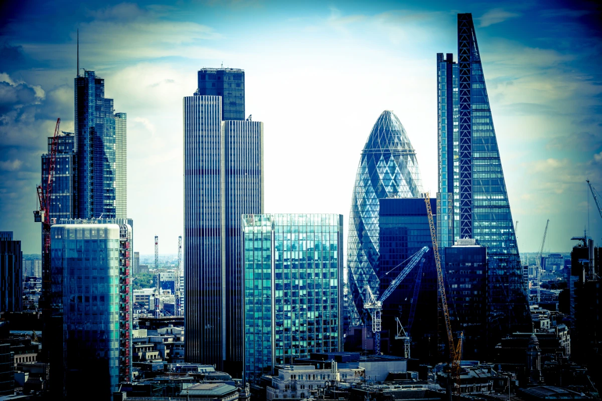 Above: City of London, UK. Skyline view of the famous financial bank district of London at golden sunset hour. View includes skyscrapers, office buildings and beautiful dramatic sky. Left: Barclays’ CEO Jes Staley. Shutterstock/ Reuters/File Photo