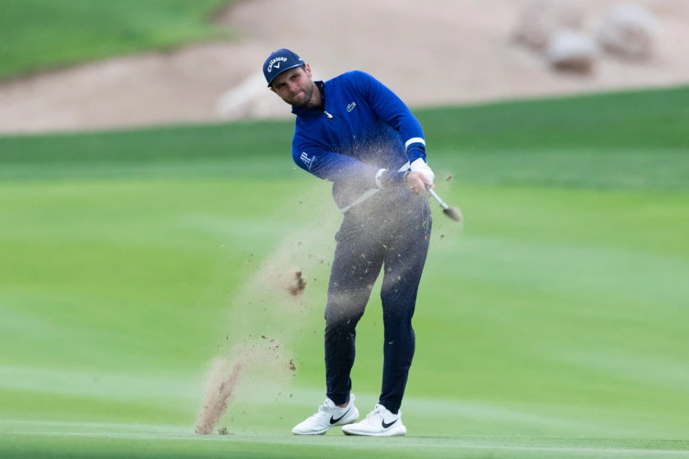 Rain-soaked second day leaves Saudi International finely balanced