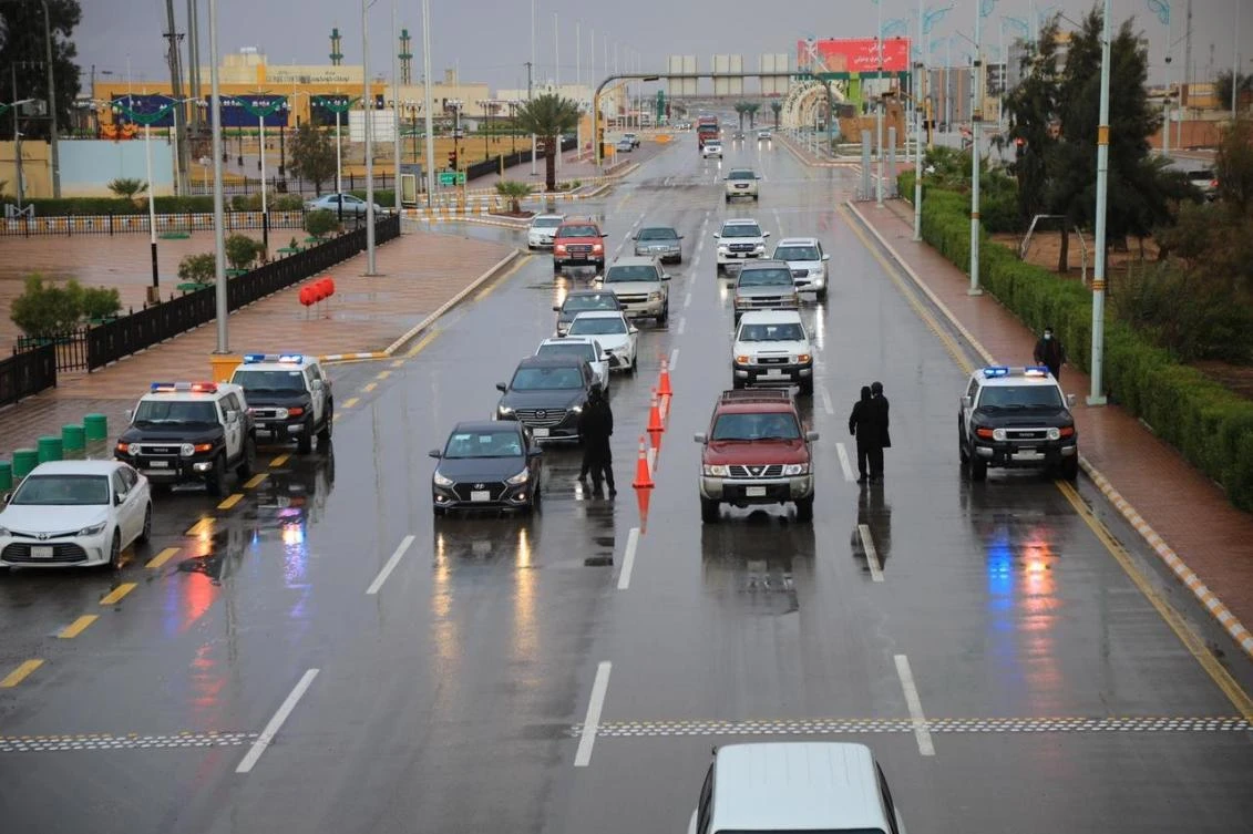 Saudi Arabia announced four deaths from COVID-19 and 353 new infections on Friday. (File/SPA)