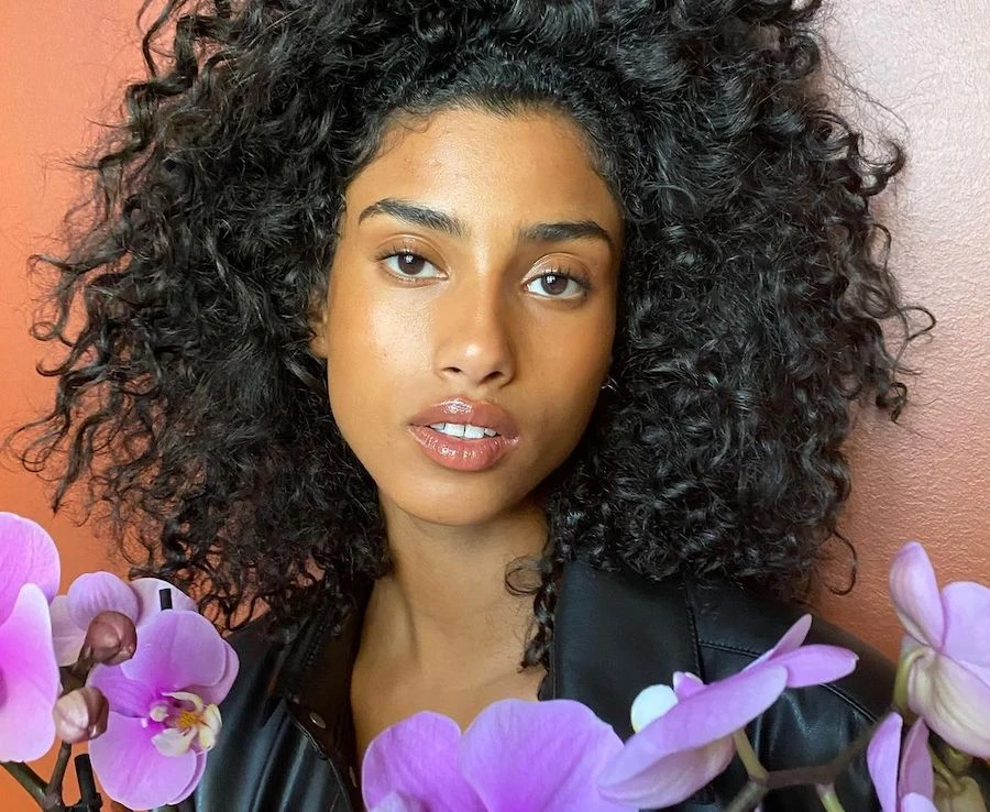 The model teamed up with charity art platform Double Dutch for a good cause. Instagram