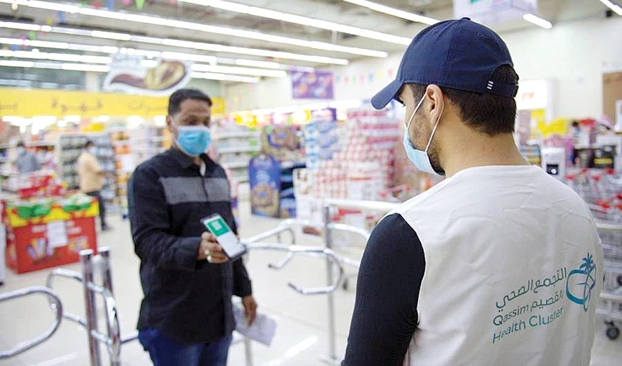 Four apps were developed last year to combat the spread of COVID-19: Tawakkalna, Sehhaty, Tetamman, and Tabaud. (SPA)