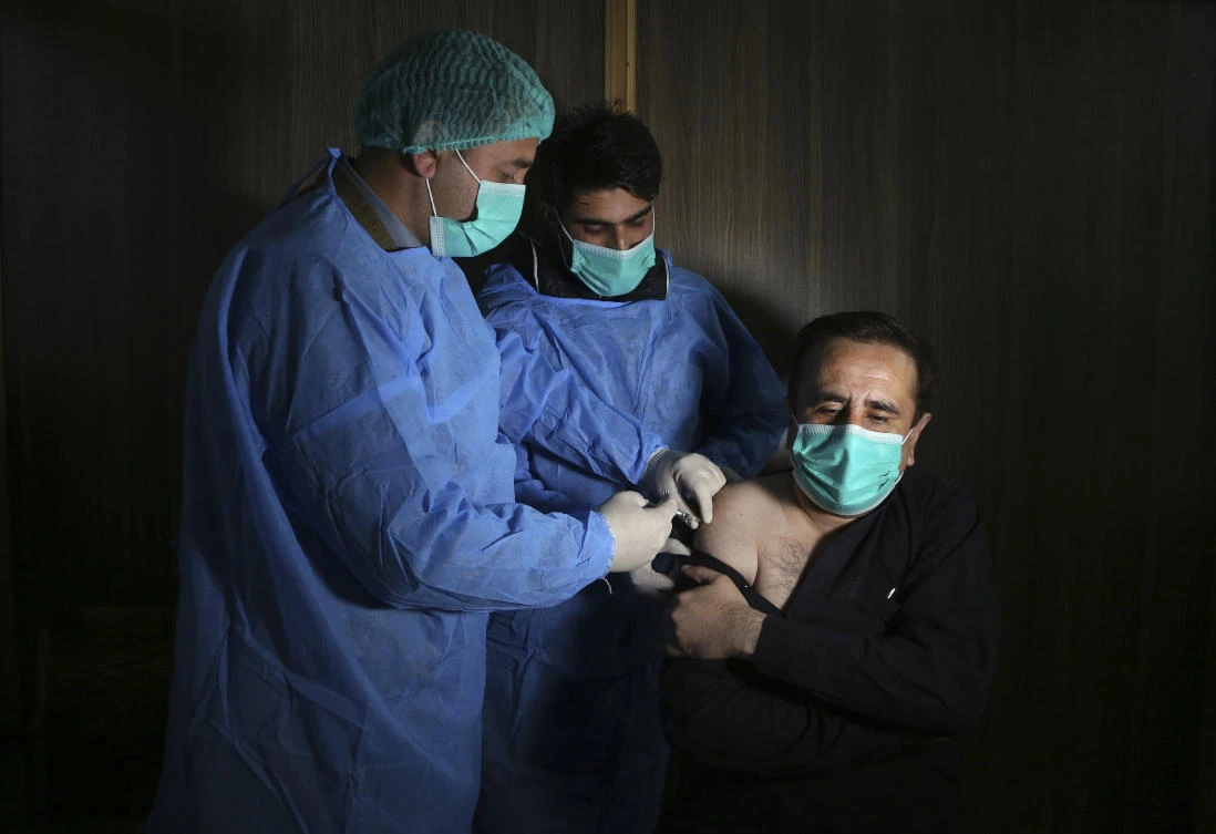 Pakistan will be one of the first countries to market shots privately with Chughtai Lab’s acquisition of Russia’s Sputnik V COVID-19 vaccine. (AP)