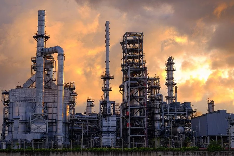 KPC officials said the state-run company’s next oil supply contracts with Indian buyers would run from April to December rather than to March 2022. (File/Shutterstock)