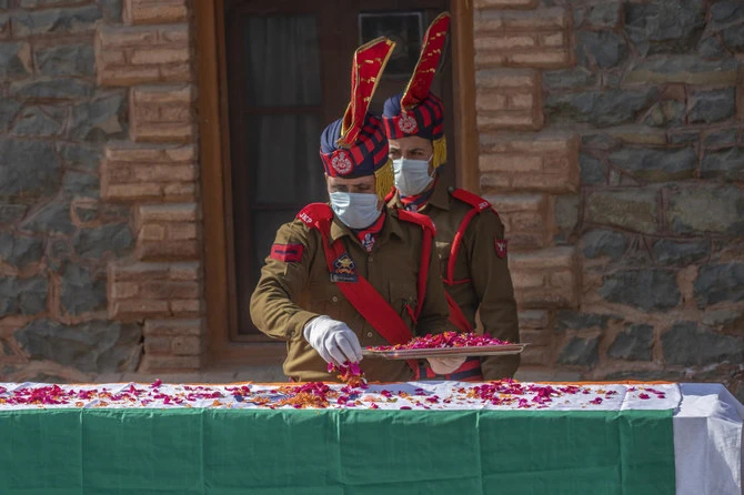 India police: 3 police, 3 rebels killed in Kashmir fighting