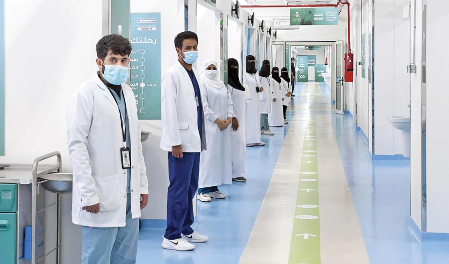 Health clinics set up by the ministry as testing hubs or treatment centers have helped hundreds of thousands of people nationwide since the outbreak. (SPA)
