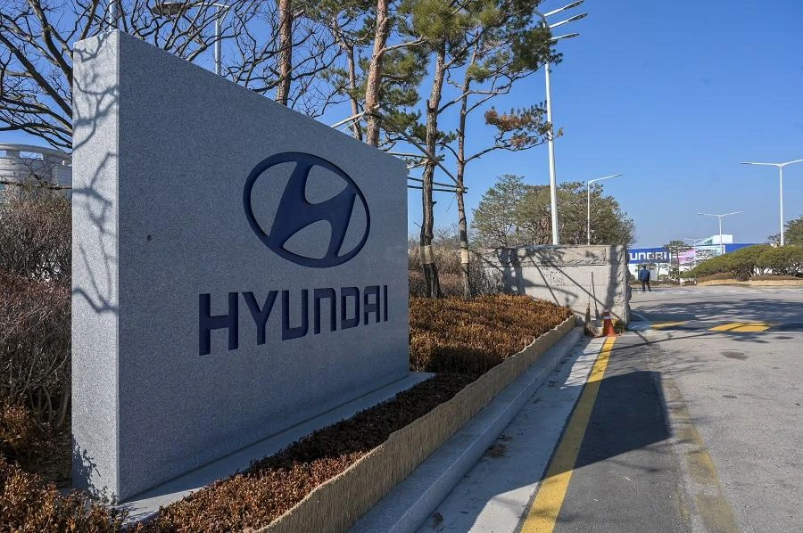 Hyundai Heavy said it signed a pact to sell 38 percent of Hyundai Global Service shares to US investment firm KKR for 646 billion won. (File/AFP)
