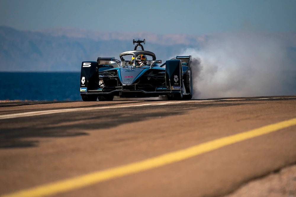 Stoffel Vandoorne looking to get new Formula E season off to a flying start as Mercedes-EQ partner with NEOM