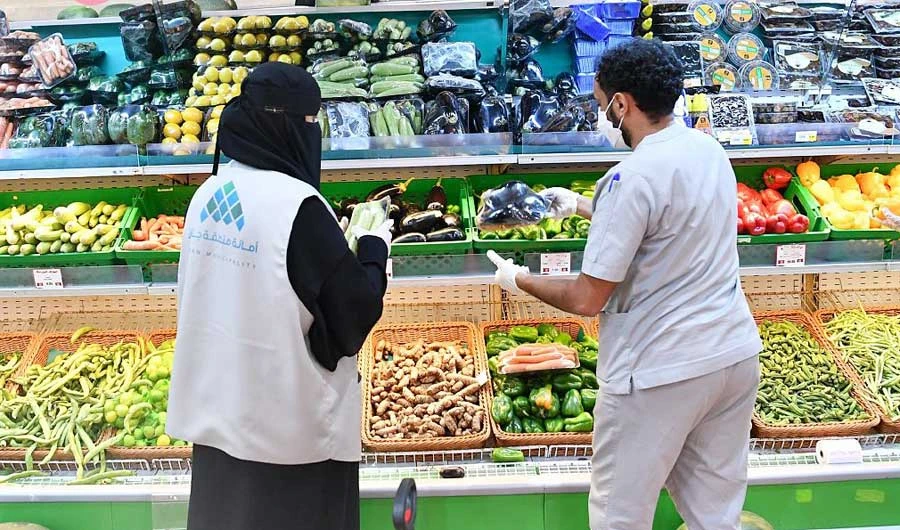 During the tours,189 facilities were closed for violating health regulatory measures. (SPA)