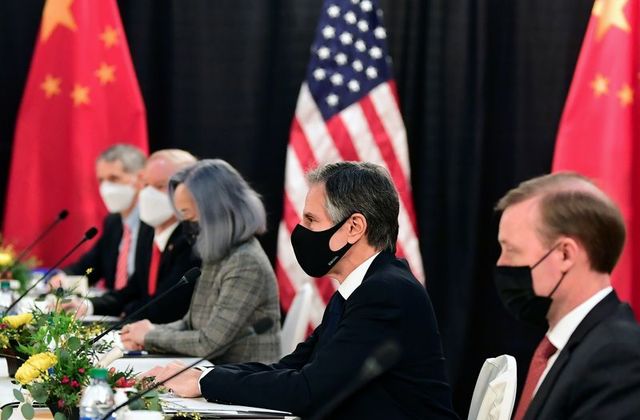 The U.S. delegation led by Secretary of State Antony Blinken at the U.S.-China talks, Captain Cook Hotel, Anchorage, Alaska, Mar. 18, 2021. (Reuters)