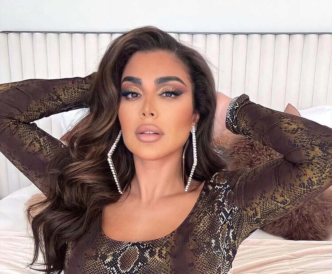 Huda Kattan shared a series of images that gave her 47.8 million followers insight into the issue. (Instagram)