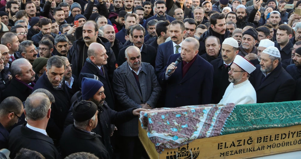 The actions of Erdogan “reveal the impunity, at both the domestic and international levels, with which he can behave in an authoritarian way,” Salih told Arab News. (AFP)