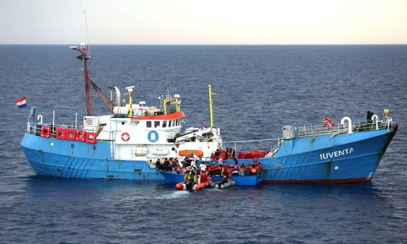 Italy to charge NGO workers with aiding illegal immigration from Libya