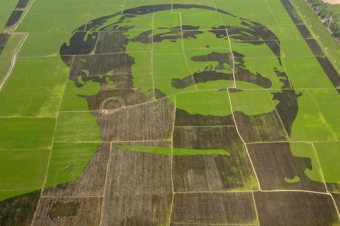 Giant portrait of Bangladesh’s founder heightens anniversary fervor