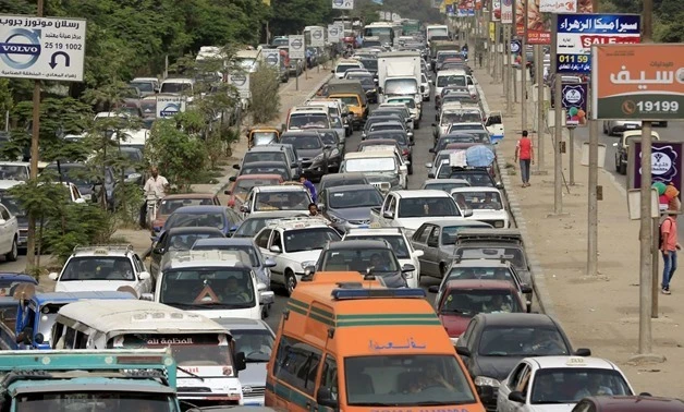 Officials: 18 killed as truck crashes into bus outside Cairo