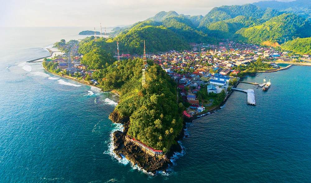 The UAE is studying investment options for infrastructure development projects in Indonesia. (Shutterstock)