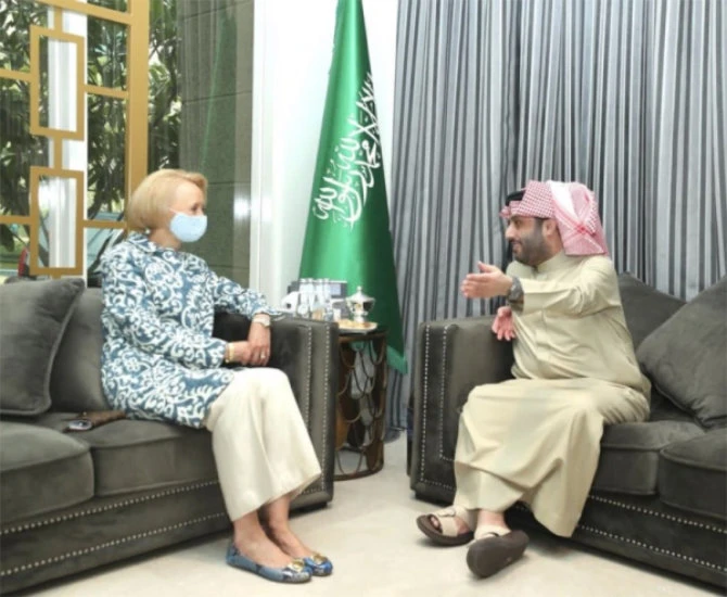 Chargé d’Affaires of the US Embassy Martina Strong with GEA Chairman Turki Al-Alshaikh. (SPA)