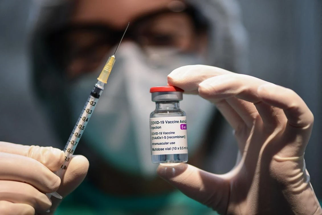 The pandemic has highlighted the need for more local medical sector manufacturing in Saudi Arabia. (AFP)