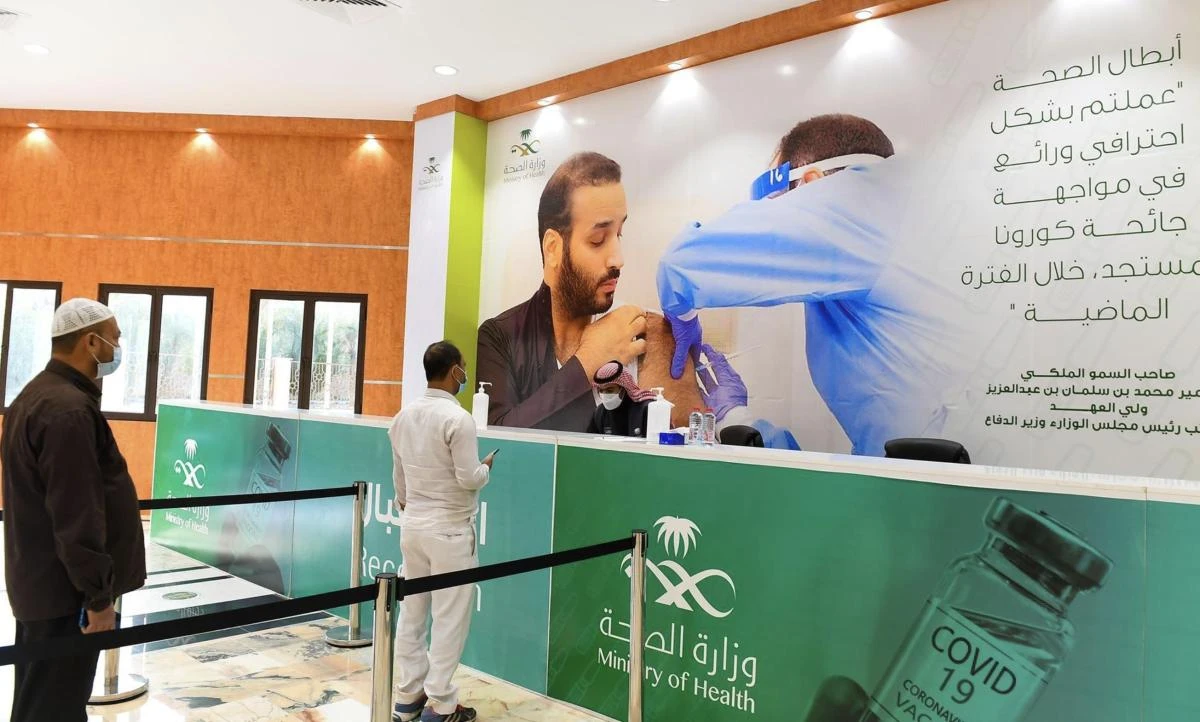 Saudi Arabia announced five deaths from COVID-19 and 360 new infections on Friday. (File/SPA)