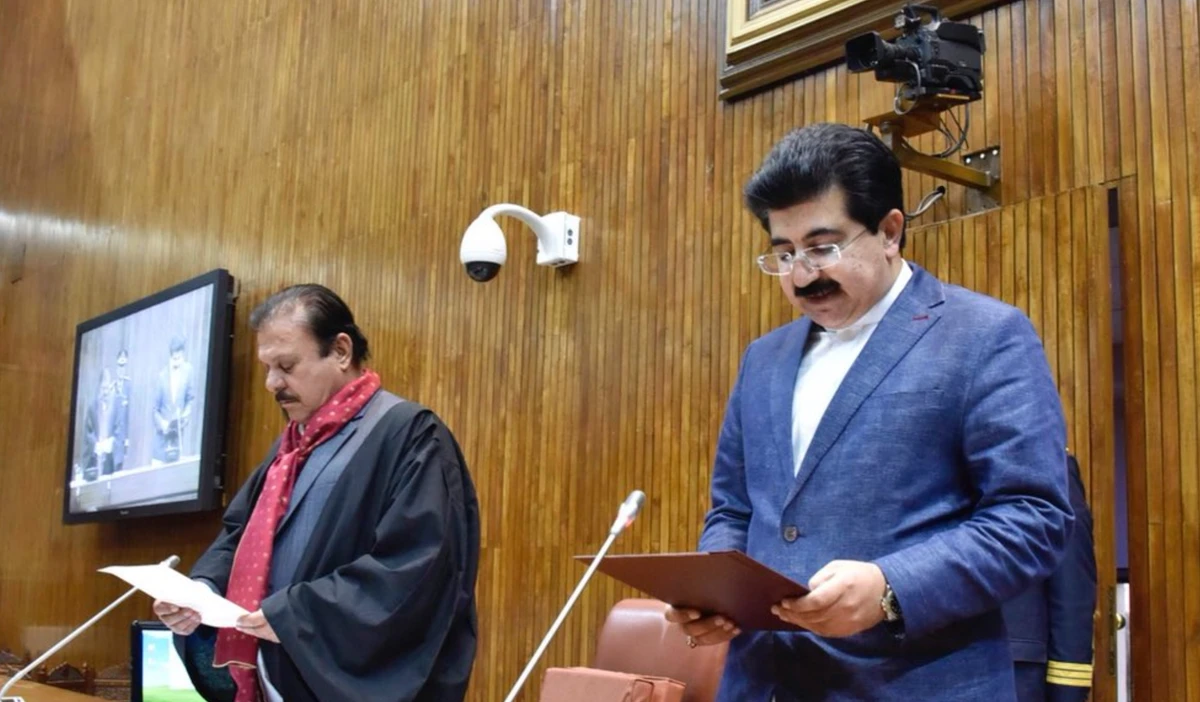 Official results declared that Sadiq Sanjrani had defeated opposition candidate Yusuf Raza Gilani in a 48-42 vote. (@SenatePakistan)
