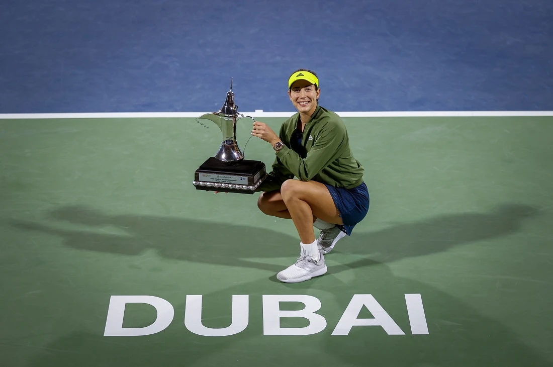 Garbine Muguruza celebrates winning the 2021 Dubai Duty Free Tennis Championships. (WTA Tour)