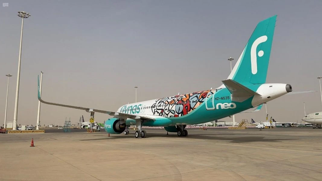 Fynas, in cooperation with Saudi Arabia’s Ministry of Culture, decorated its 12th Airbus A320neo with the logo of the ‘Year of Arabic Calligraphy’ initiative. (SPA)