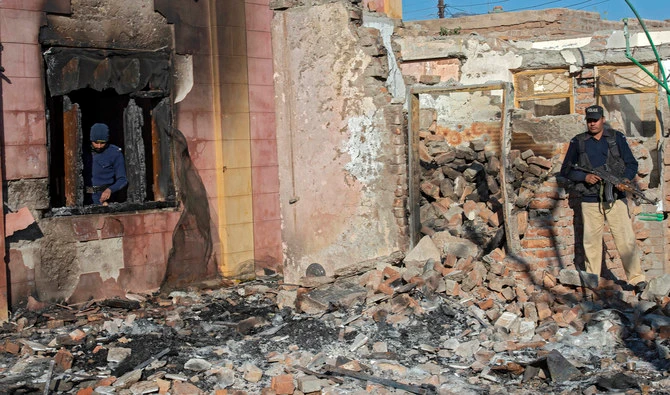 Hindus 'pardon' mob accused of vandalising temple in Pakistan