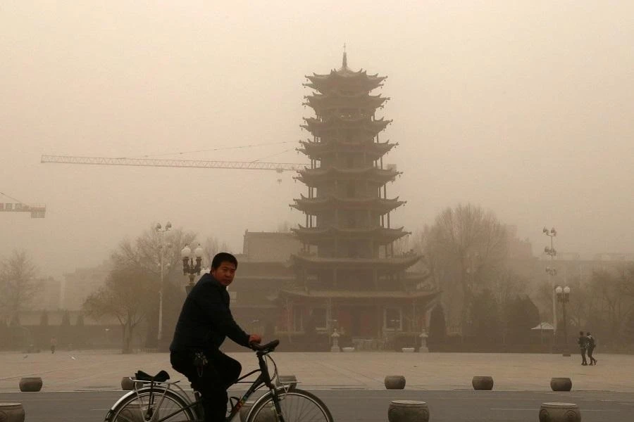 Flights canceled during China’s worst sandstorm in a decade