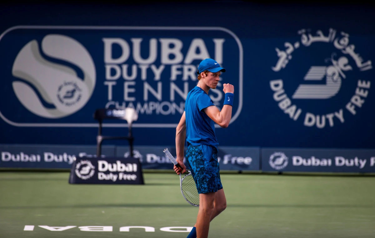 Jannik Sinner on his way to beating former champion Roberto Bautista Agut at the Dubai Duty Free Tennis Championships. (AN photo by Ali Khaled)