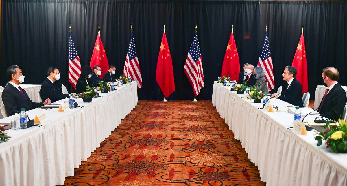 Top American, Chinese diplomats clash publicly at start of first talks of Biden presidency