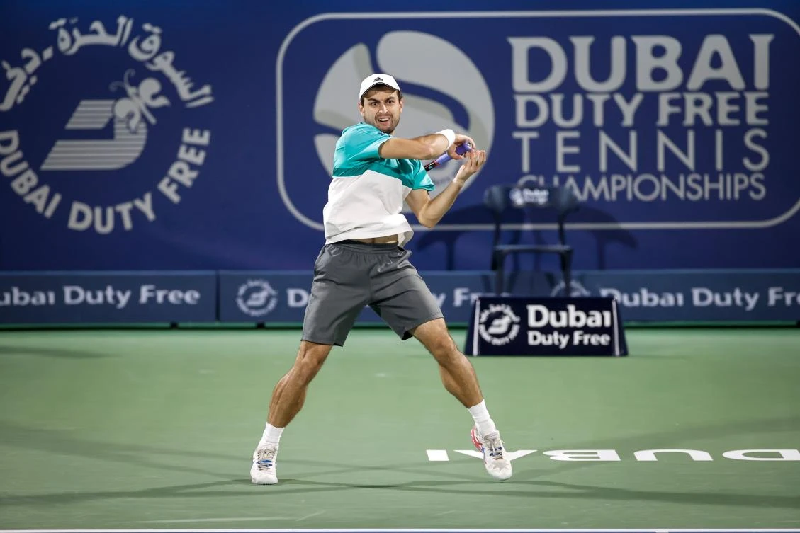 Russian Aslan Karatsev cruised past South African Harris 6-3, 6-2 for his first ATP Tour win. (Twitter/Dubai Duty Free Tennis Championships)