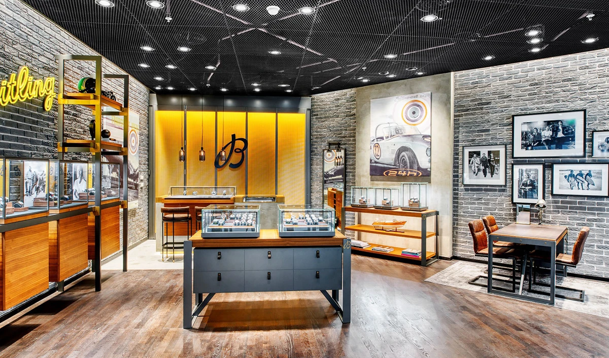 The design of luxury watchmaker Breitling’s retail concept store, located in Rashid Mall, Alkhobar, is inspired by a mid-20th-century industrial building.