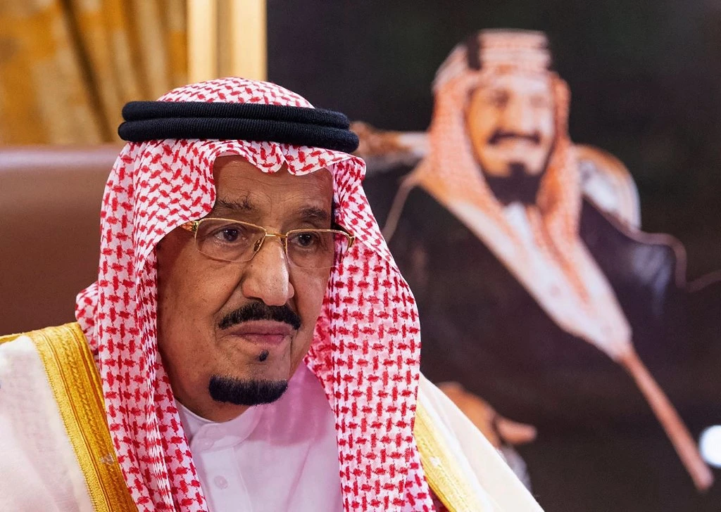 King Salman offers condolences to Dubai ruler