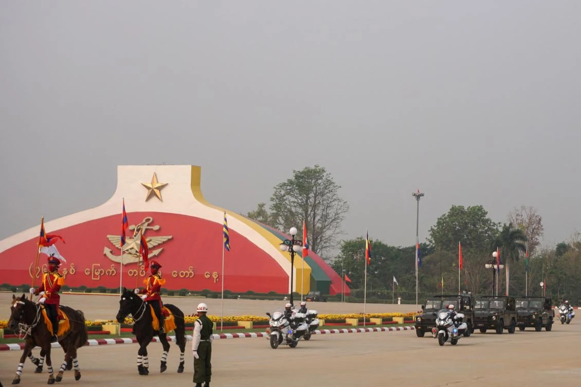 Soldiers on horseback lead the convoy of Myanmar armed forces chief Senior General Min Aung Hlaing as he arrives for an annual parade put on by the military in Naypyidaw on March 27, 2021. (AFP)