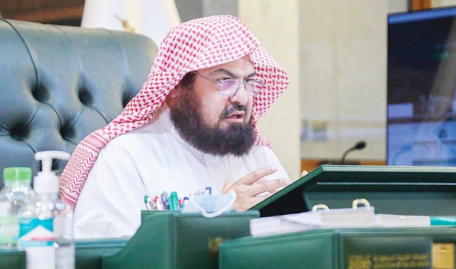 Sheikh Abdurahman Al-Sudais, head of the General Presidency for the Affairs of the Two Holy Mosques, announces the Ramadan operation plan on Sunday. (SPA)