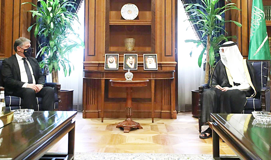 Saudi Minister of State for Foreign Affairs Adel Al-Jubeir held talks with Cornelius Corneliou, a top official of the Cyprus Foreign Ministry in Riyadh. (SPA)