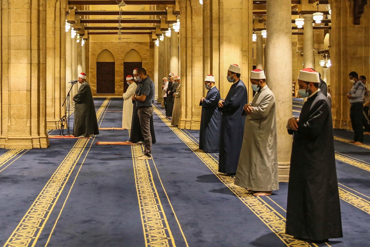 Egypt to receive 854,000 COVID-19 vaccines, allows prayers in authorized mosques during Ramadan