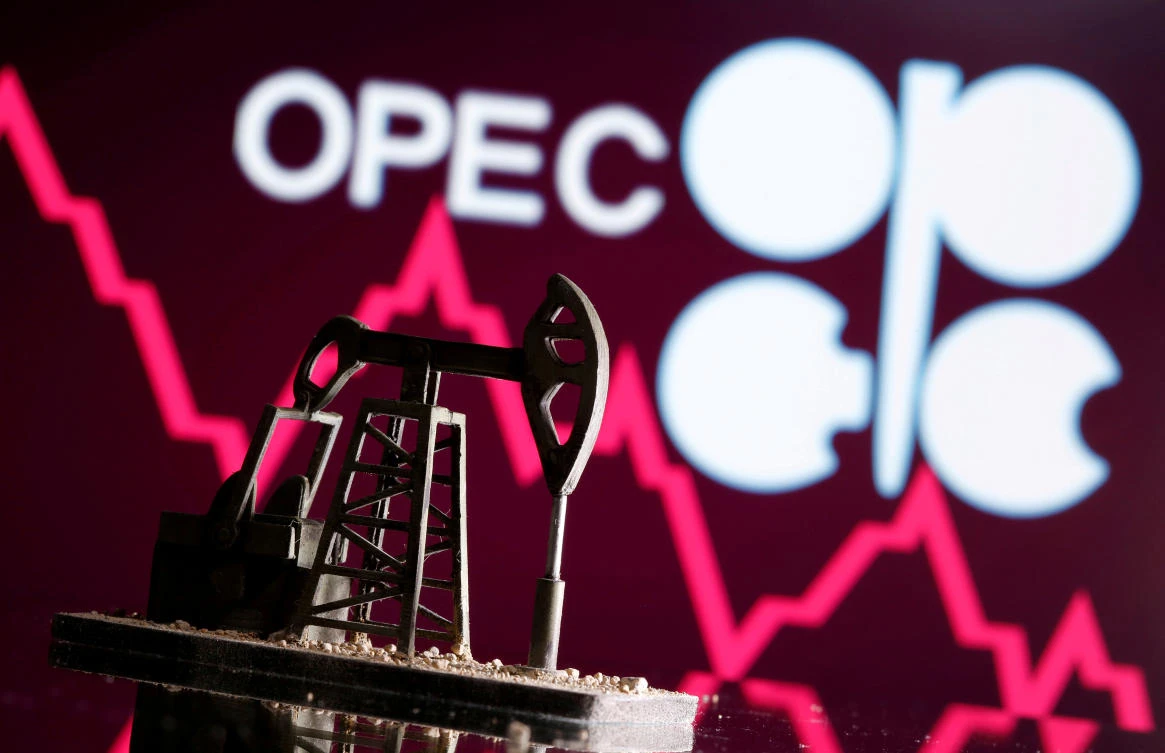 OIl prices gained early Thursday ahead of a meeting of OPEC producers. (Reuters)