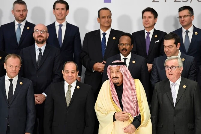 EU and Arab leaders pose for a group photo at an EU-Arab summit, Sharm El Sheikh, Egypt, Feb. 24, 2019. (AFP)
