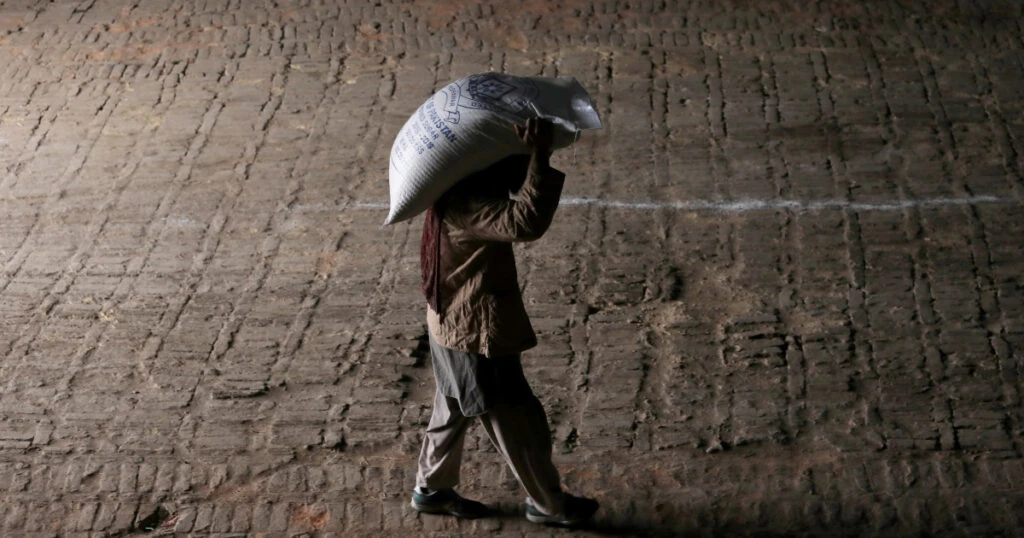 Pakistan allows import of cotton, sugar from India