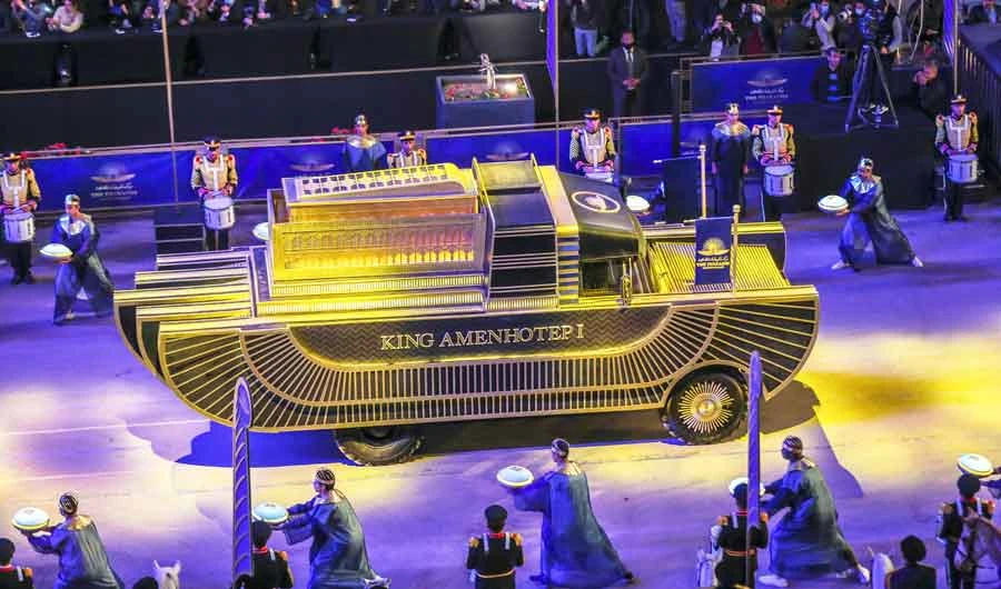 Pharaohs rule again as mummies parade through Cairo